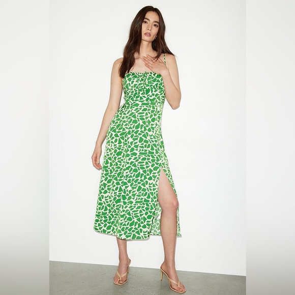 Dynamite green patterned dress - Picture 1 of 5
